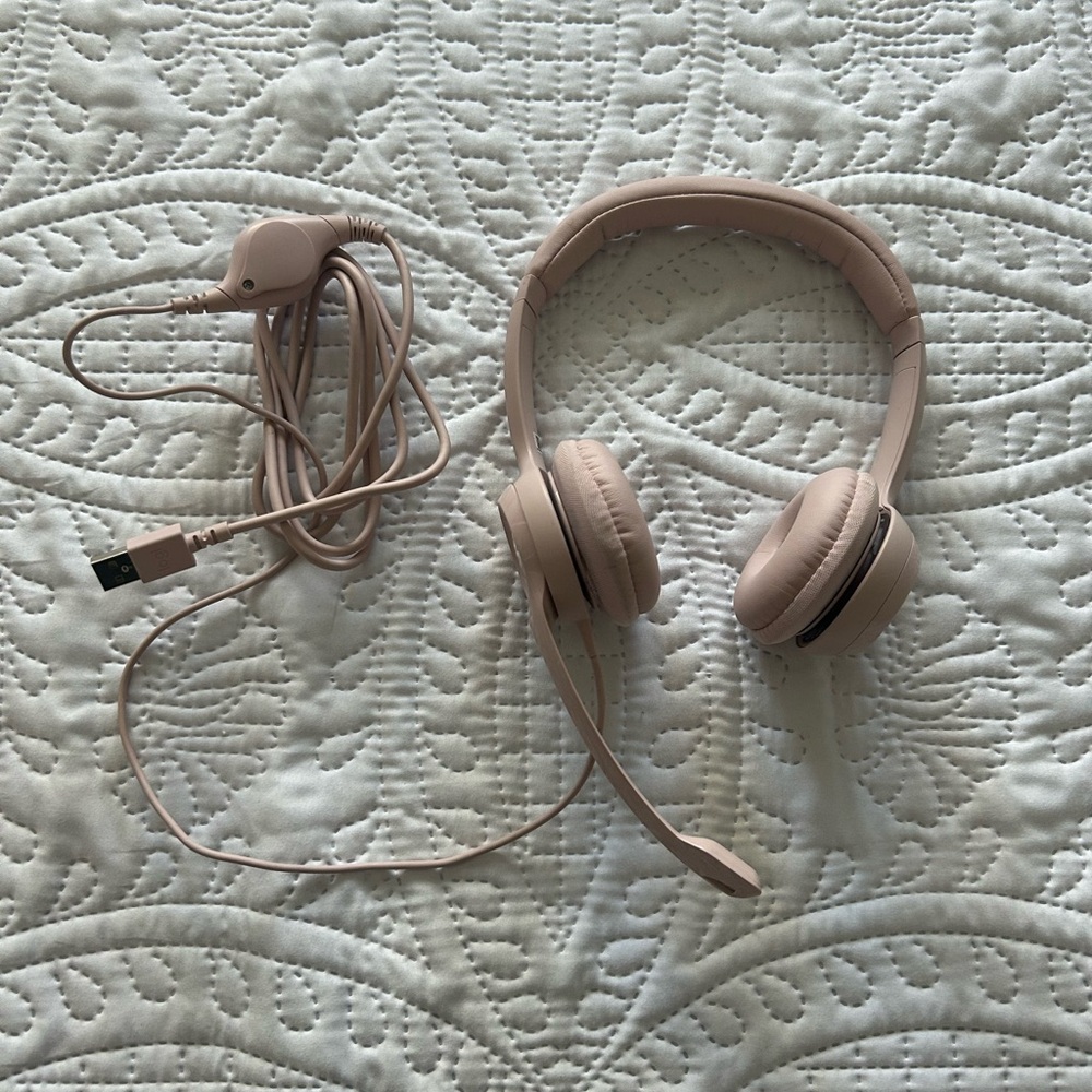 Logitech Pink USB Headset with Microphone